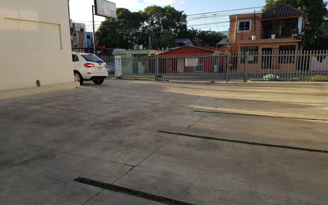 Furnished Apartment in a Class A Area, With new and Modern Furniture