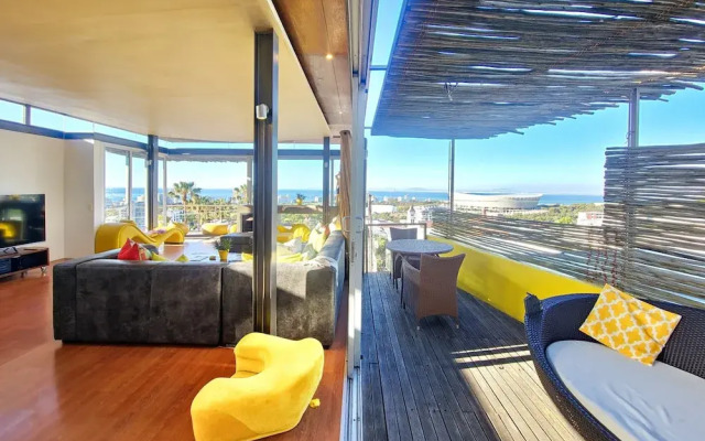 Ocean Views Open Plan Pool 3 Bed