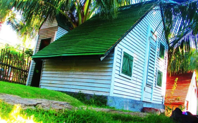 Phu Nam House - Resort