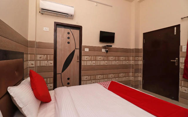 OYO 39292 Hotel Tejasvi
