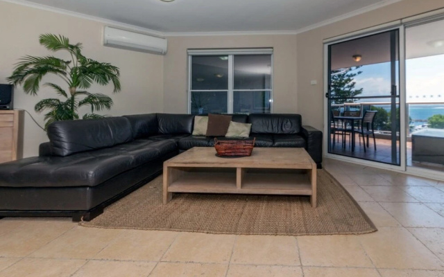 Nelson Towers, Unit 43/71 Victoria Parade