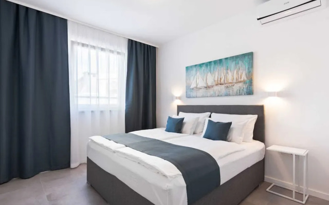 Holiday Home in Vir Near sea Beach