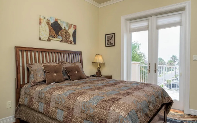 Gulf Paradise by Padre Getaways