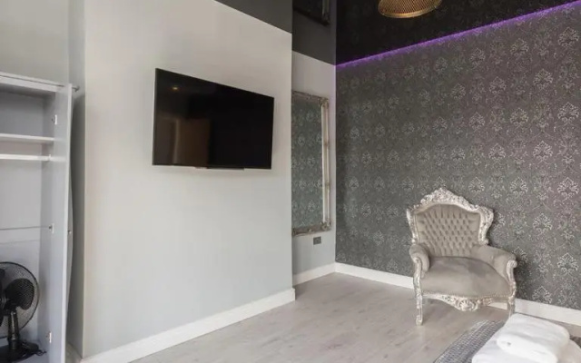 Coastal Gem Apartment by Seaside Llandudno
