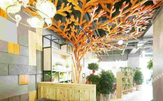 Qingdao 33days Hotel