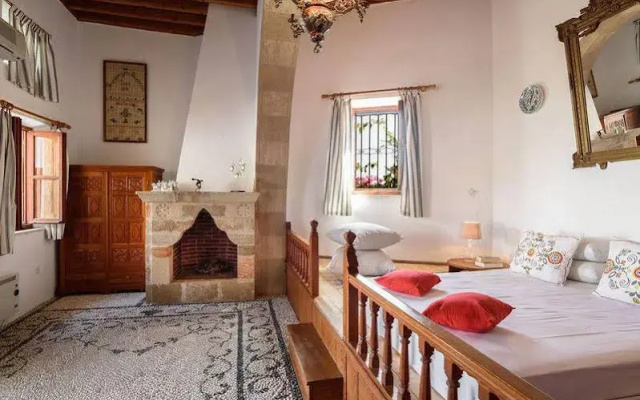 Meandros Villa And Studio