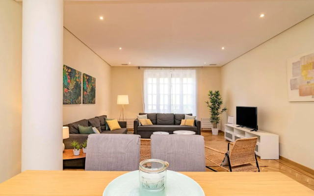 Velazquez Suites