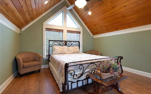 Cajun Spice - Two Bedroom Cabin