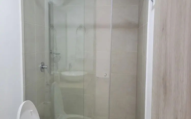 Apto 414 Ocean Drive Crespo Cerca al Mar
