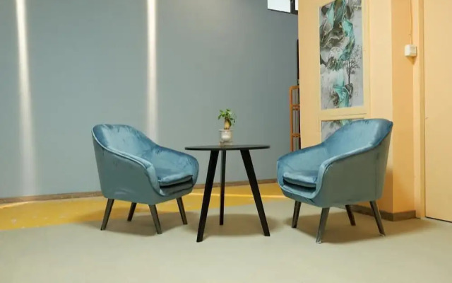 East Station International Youth Hostel