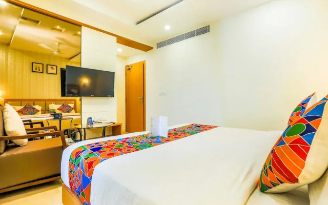 Fabhotel Capitol Suites