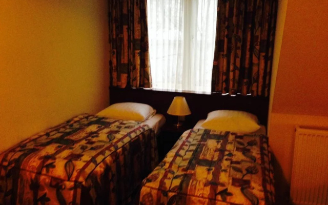 Dutch Hotel