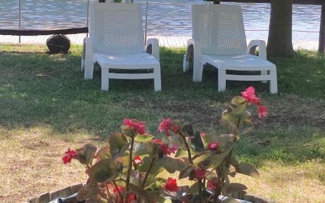 Al lago Guest House