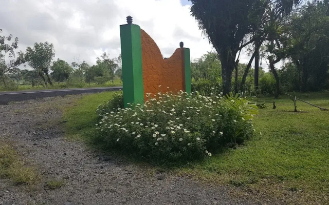 Erupciones Inn