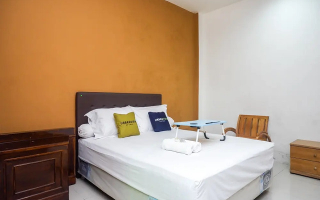 90182 Blok O International Guest House