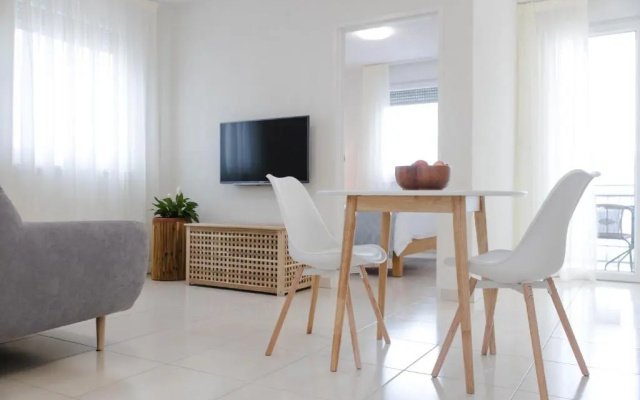 Kis Residence