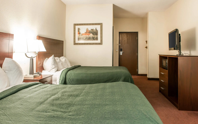 Quality Inn & Suites Danville East