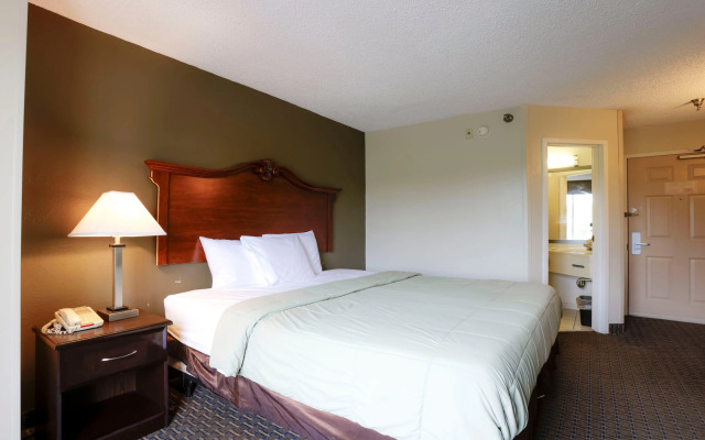 Copley Inn & Suites By OYO Akron OH