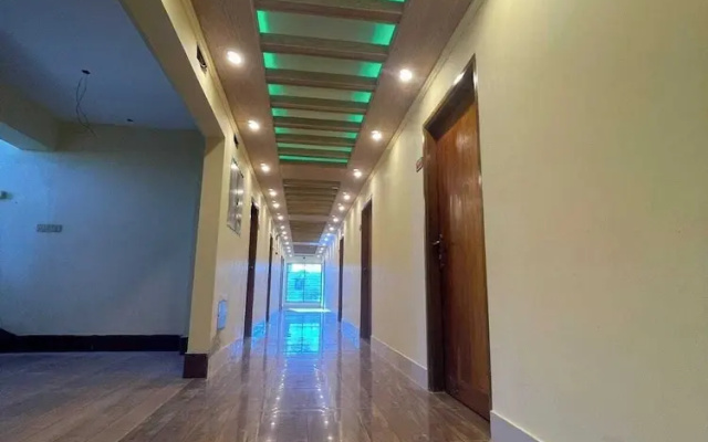 Hotel Apon Palace