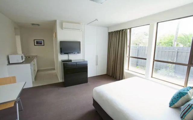 Cosmopolitan Hotel Melbourne - by 8Hotels