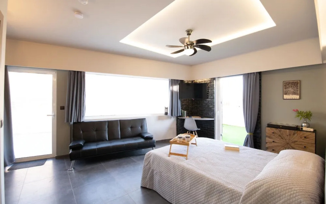 Central Cozy Penthouse fully equipped, big terrace