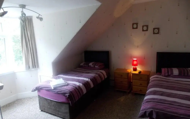 Station View Guest House
