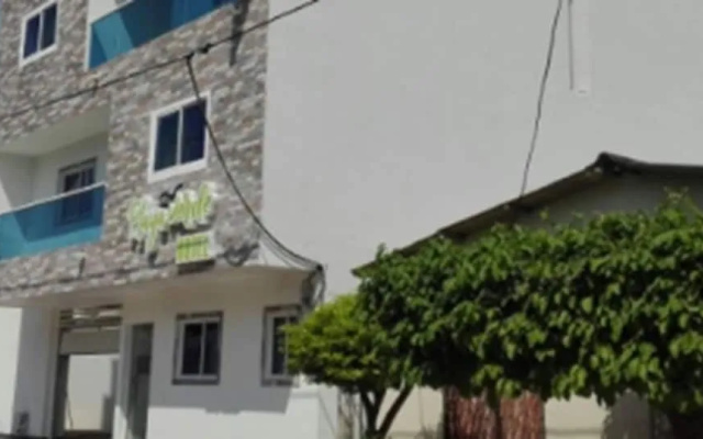Hotel Playa Verde