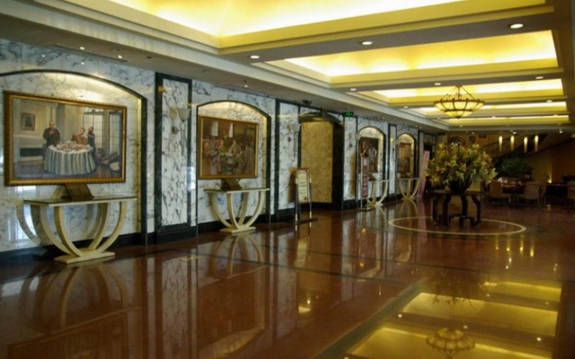 Dong Fang Hotel