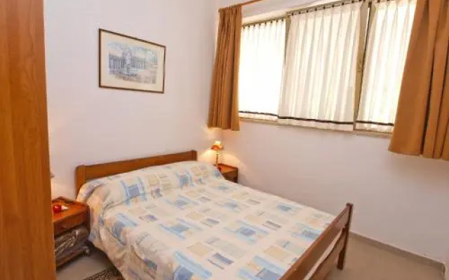 Apartment Rov 894