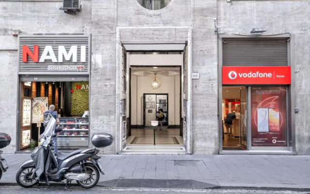 Piazza Carità
