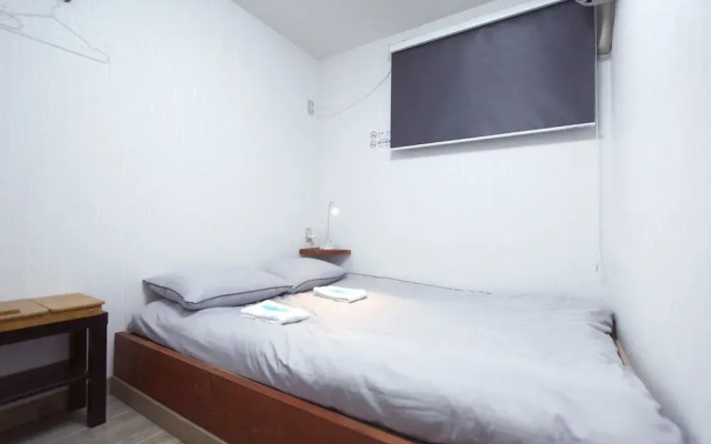 i Osaka House