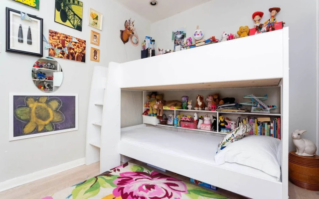 The Shepherd's Bush Hideaway