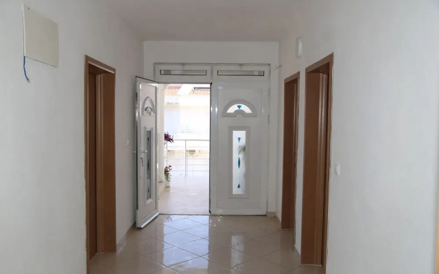 Stunning 1-bed Apartment in Ulcinj