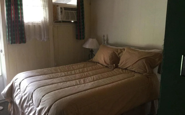 Moore's Mountain Lodge