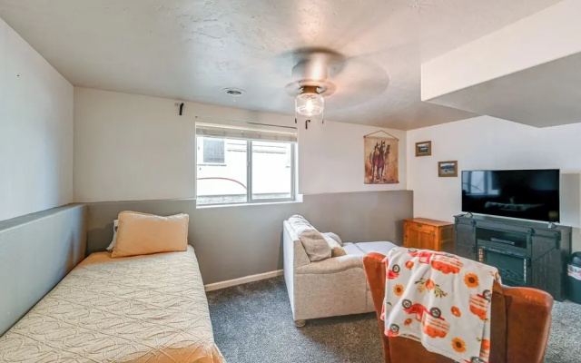 Walk to Downtown: Family-friendly Cody Home!