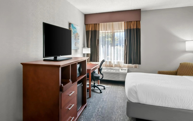 Clarion Inn North Haven - New Haven North