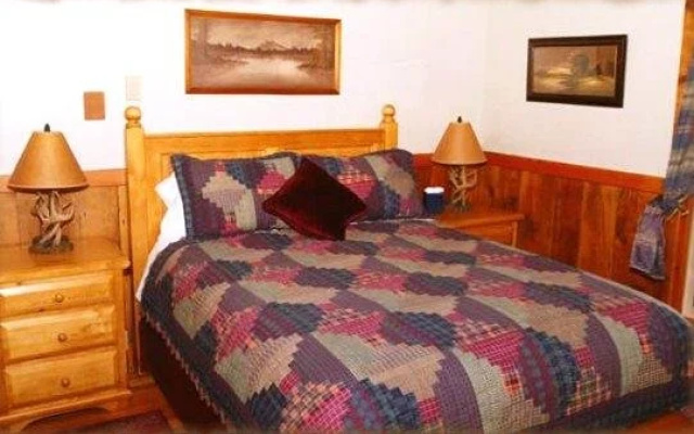 Pine Valley Lodge