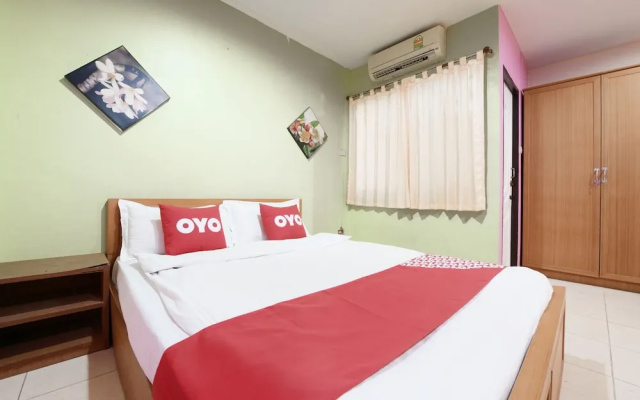 Inter Place by OYO Rooms