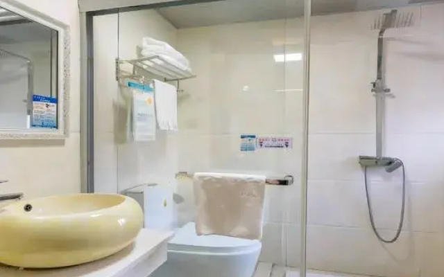 Huating Hotel