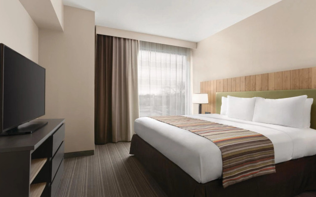 Country Inn & Suites by Radisson, Belleville, ON