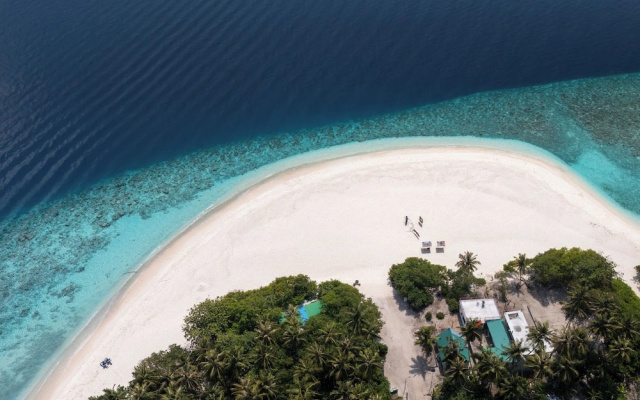 Silver Bay Kamadhoo