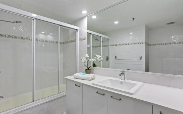 Gemini Court Holiday Apartments