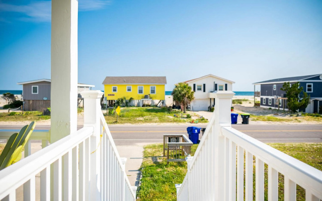 Allegra by Oak Island Accommodations