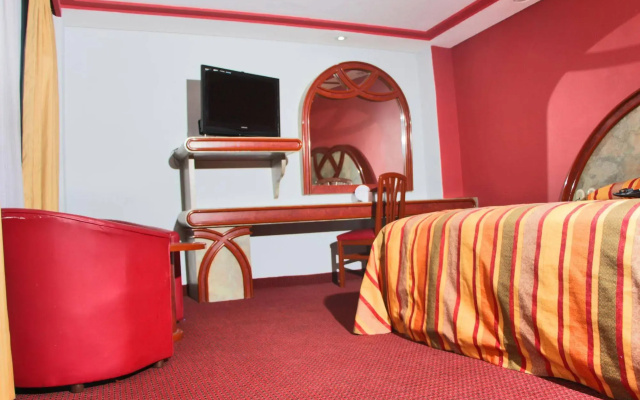 Hotel Estrella de Oriente by OYO Rooms