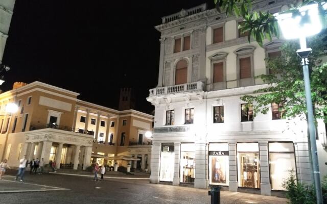 Отель Officine Cavour Италия, Падуя - отзывы, цены и фото номеров - забронировать отель Officine Cavour онлайн вид на фасад