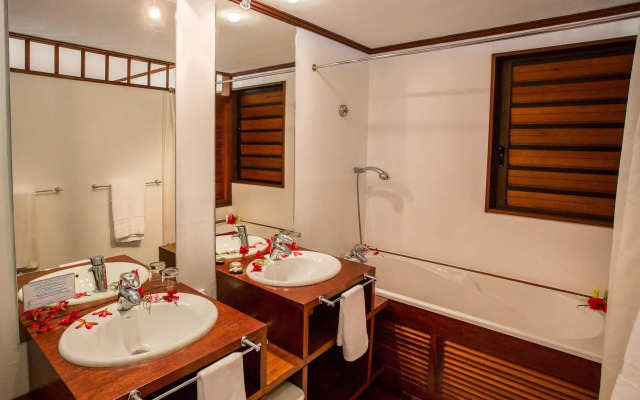 Oure Lodge Beach Resort