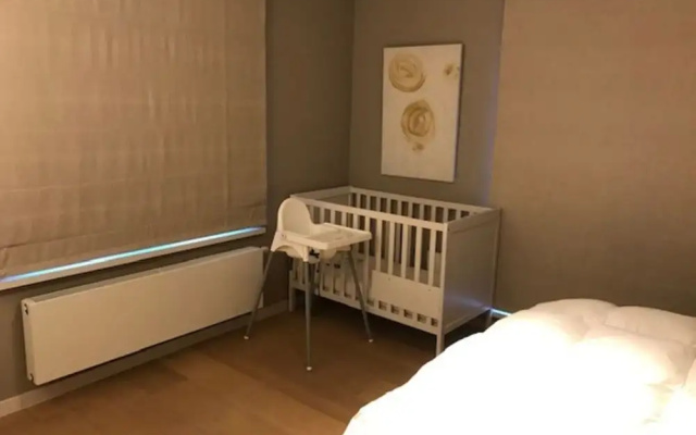 Modern Stay Near the Beach