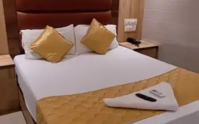 Hotel Sai Suites - Near Dadar Station