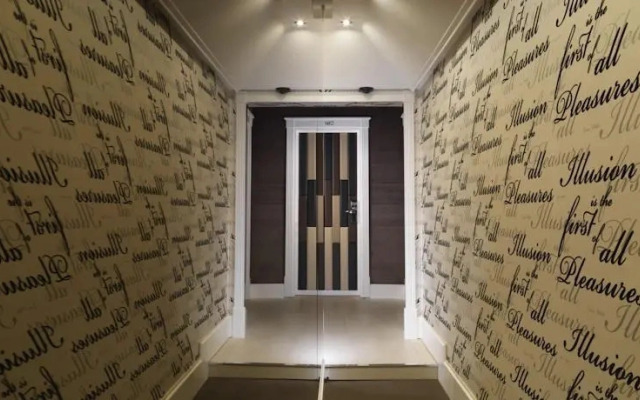 Silver Royal Suite