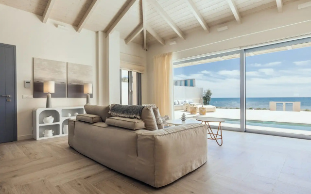 Salty Angel Sea Front Villa